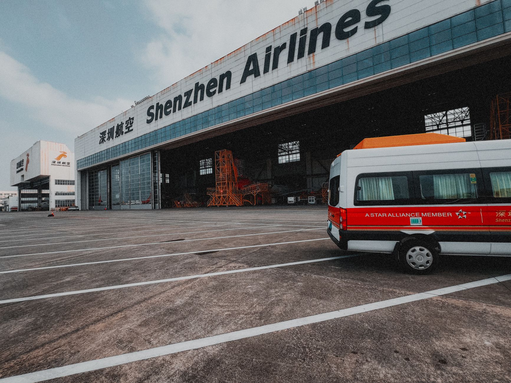 Dortmund Airport Arrivals: One Terminal, Two Ways Into Town