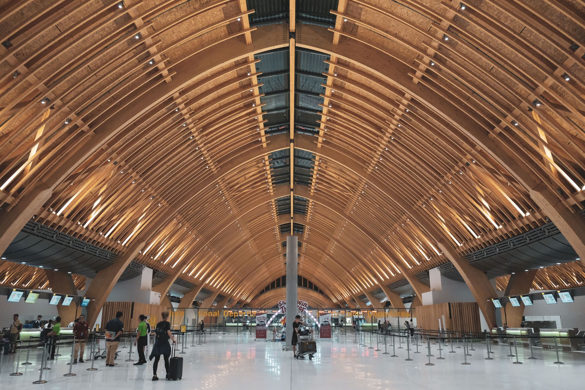 Frankfurt-Hahn Departures: Ryanair's Strict Deadlines, One Small Terminal